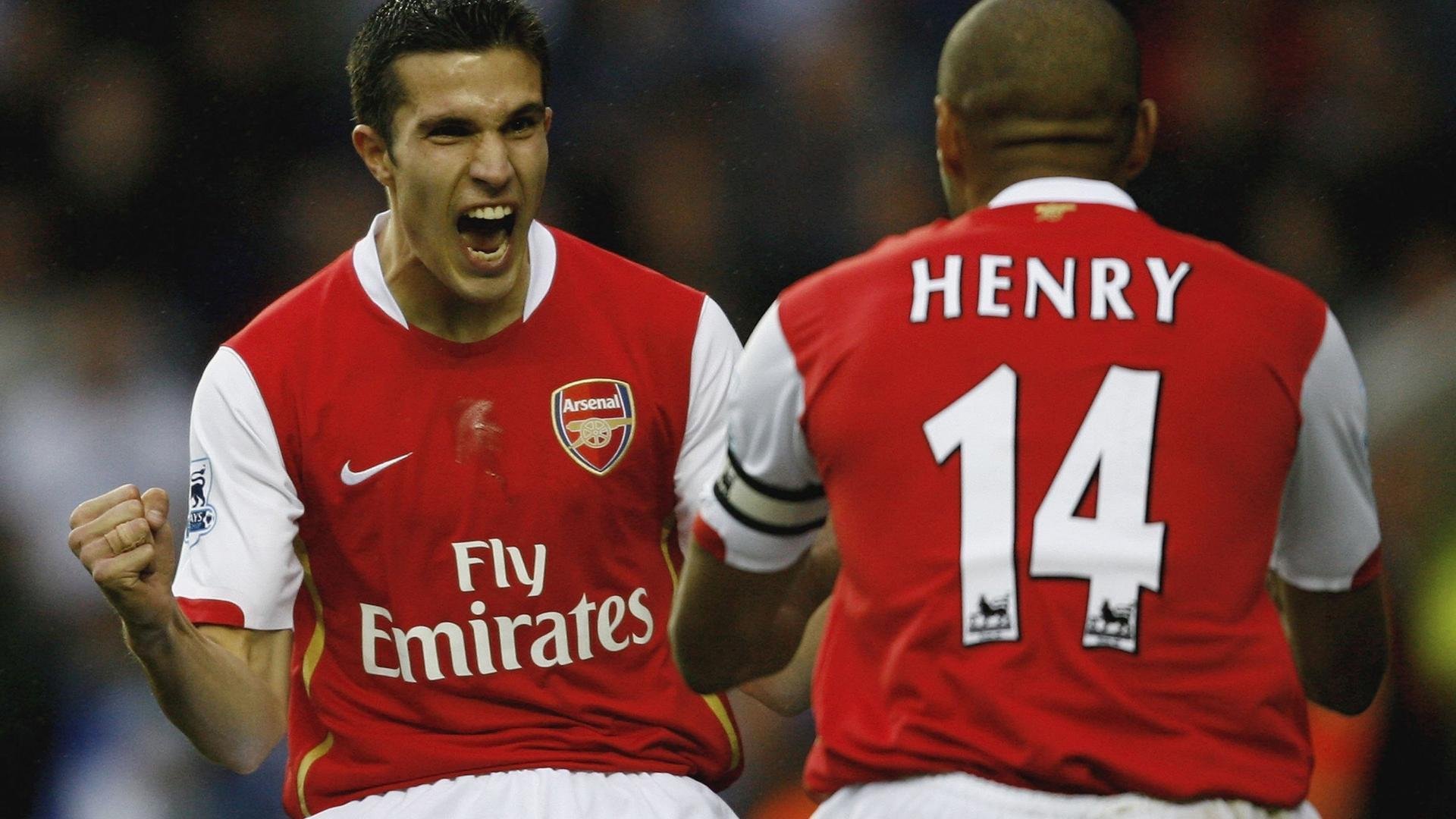 星空娱乐app-“马丁·高尔西：美洲狮队的未来领袖，展现橄榄球全能技艺”